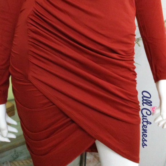 Capella Red Long Sleeve Rushed Dress Size M - Picture 6 of 8